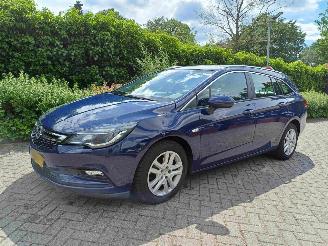 skadebil auto Opel Astra Sports Tourer 1.6 CDTI Business+ 2016/11