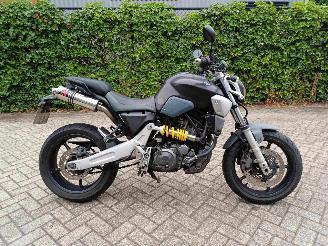 krockskadad bil motor Yamaha MT-03  2006/8