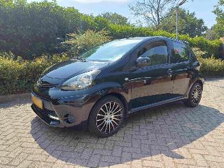 Schadeauto Toyota Aygo 1.0 VVT-i Aspiration 2012/6