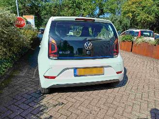 Volkswagen e-Up!  picture 18