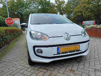 Volkswagen Up! 1.0 high up! BlueMotion White navi & ac picture 20