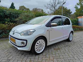 Avarii autoturisme Volkswagen Up! 1.0 high up! BlueMotion White navi & ac 2013/4