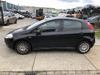 Unfallwagen Fiat Punto 13JTD E5 5 drs Airco 2011/3