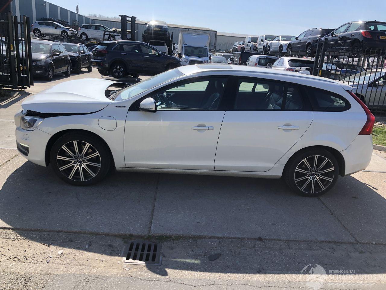Volvo V-60 D6 Twin Engine AWD 162kW Hybrid E6