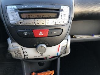 Toyota Aygo 1.0i Airco 5 drs picture 8