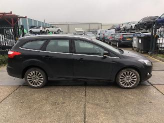 skadebil auto Ford Focus 1.6i ecoboost 110kW Combi 2011/12