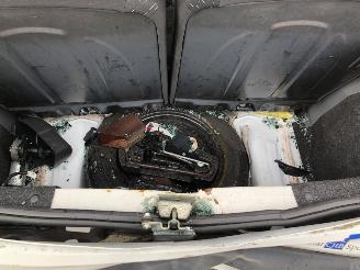 Peugeot 107 5 drs Airco picture 12