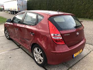 Hyundai I-30 14i 5drs picture 5