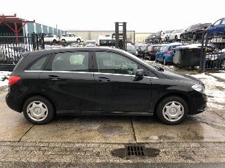 Schadeauto Mercedes B-klasse B180 Automaat E6 2013/4