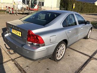 Volvo S-60 2.0T 132kW 5 cil. automaat picture 4