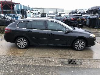 krockskadad bil bedrijf Renault Laguna Estate 2.0T GT 4 Control 125kW E5 Aut 2011/2