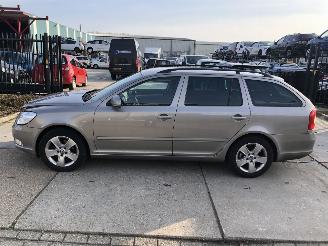 Unfallwagen Skoda Octavia 12tsi 77kW E5 DSG Combi 2011/11