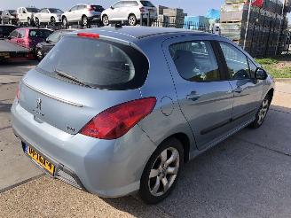 Peugeot 308 16hdi 68kW E5 5drs picture 4