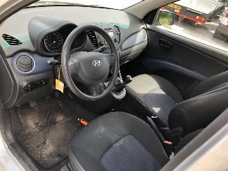 Hyundai I-10 Airco 74000 km picture 6