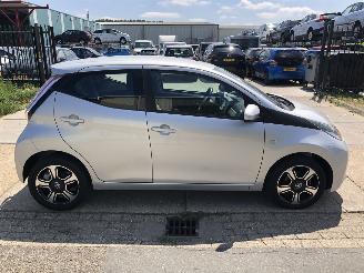 Vaurioauto  passenger cars Toyota Aygo 1.0vvt-i X-PLAY , Airco, Kamera 2016/5