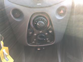 Peugeot 108 1.0i 5 drs Active AIRCO picture 8