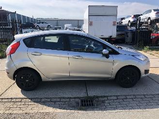 skadebil auto Ford Fiesta 1.0i Style     Airco, Navi 2016/1