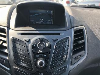 Ford Fiesta 1.0i Style     Airco, Navi picture 9
