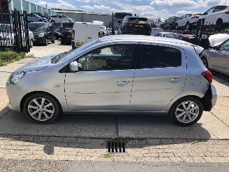 uszkodzony samochody osobowe Mitsubishi Space-star 1.2i 59kW Airco 102 dkm 2013/7