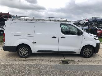 krockskadad bil bedrijf Opel Vivaro L3H1 2.0D 106kW Automaat Edition 2023/2