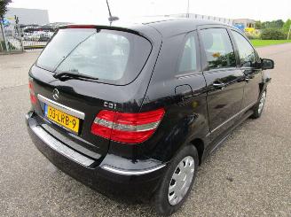 Mercedes B-klasse B200CDI Automaat NAVI picture 5