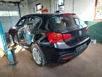 skadebil auto BMW 1-serie 118 I cent high exe 2017/1