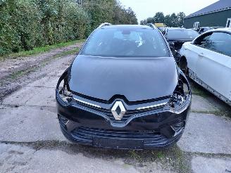 disassembly passenger cars Renault Clio  2018/11