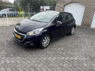 krockskadad bil auto Peugeot 208 1.2 puretech weinig km !! 2016/8