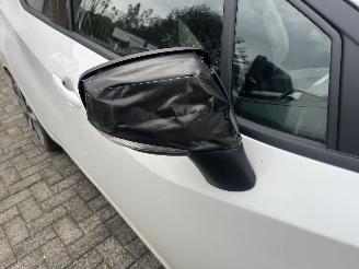 Nissan Micra Automaat !! picture 21