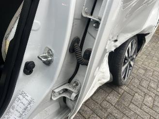 Nissan Micra Automaat !! picture 27