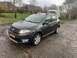 Avarii autoturisme Dacia Sandero Automaat !! Weinig km !! 2017/6