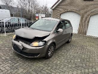 damaged passenger cars Volkswagen Golf plus  2012/4