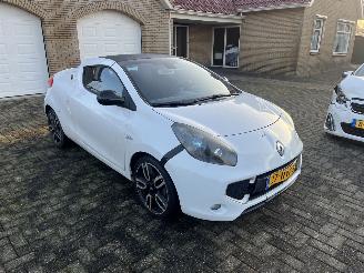 Renault Wind 1.6 16v Mooie auto weinig km !! picture 14