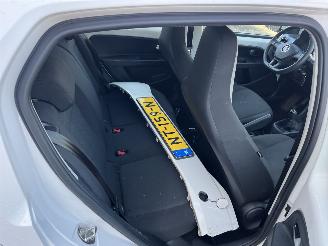 Volkswagen Up! Weinig km !! picture 16