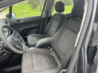 Opel Meriva 1.7 cdti motorschade !! picture 9