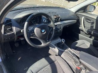 BMW 1-serie 116i picture 10