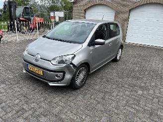 uszkodzony samochody osobowe Volkswagen Up! High up !! 2014/11