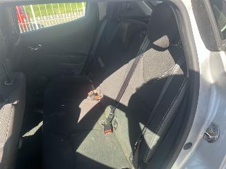Renault Clio 0.9 tce weinig schade !! picture 13