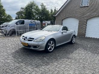 skadebil auto Mercedes SLK 350 6 cilinder !! 2004/6
