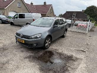 damaged passenger cars Volkswagen Golf  2012/3