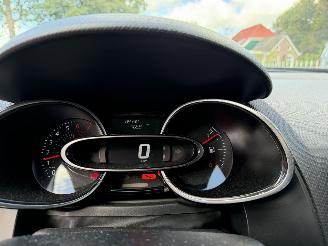 Renault Clio Luxe uitvoering !! Weinig km !! picture 13