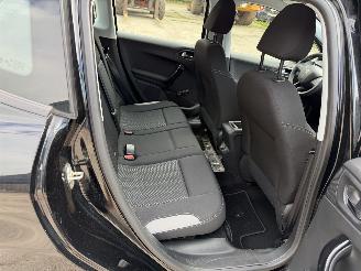 Peugeot 2008  picture 18