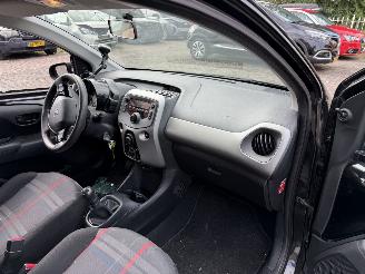 Peugeot 108  picture 17