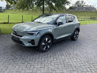 škoda osobní automobily Volvo XC40 R-Design 82 kWh Recharge Extend Range / Panorama / Automaat 2023/10