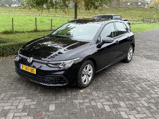 krockskadad bil auto Volkswagen Golf 1.5 TSI Life Business 2023/5