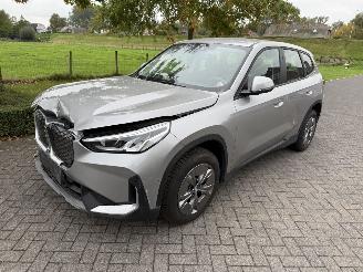 Voiture accidenté BMW iX1 67 kWh XDRIVE 30 Automaat 2024/3