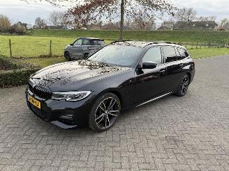 krockskadad bil auto BMW 3-serie Touring 330e M-Pakket / Pamorma / Leer / Automaat 2021/6