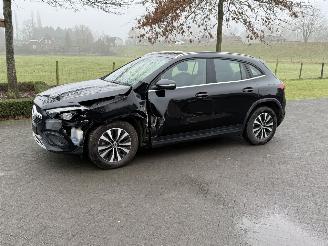 Voiture accidenté Mercedes GLA Panorama / Automaat 2022/3