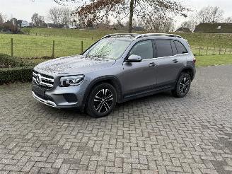 skadebil auto Mercedes GLB 180d 2023/10