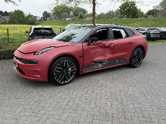 damaged passenger cars Zeekr  001 AWD Privilege 100 kWh 2024/11